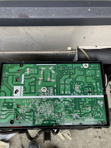 瀬戸内市でダイキンエコキュートTUSN37SFVの基板交換作業後