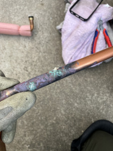 腐食が進んだダイキンエコキュートのタンク内部銅管