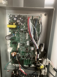 浅口市 日立BHP-F46SU タンク基板交換後の状態