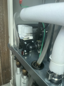 浅口市 日立BHP-F46SU 三方弁交換後の状態